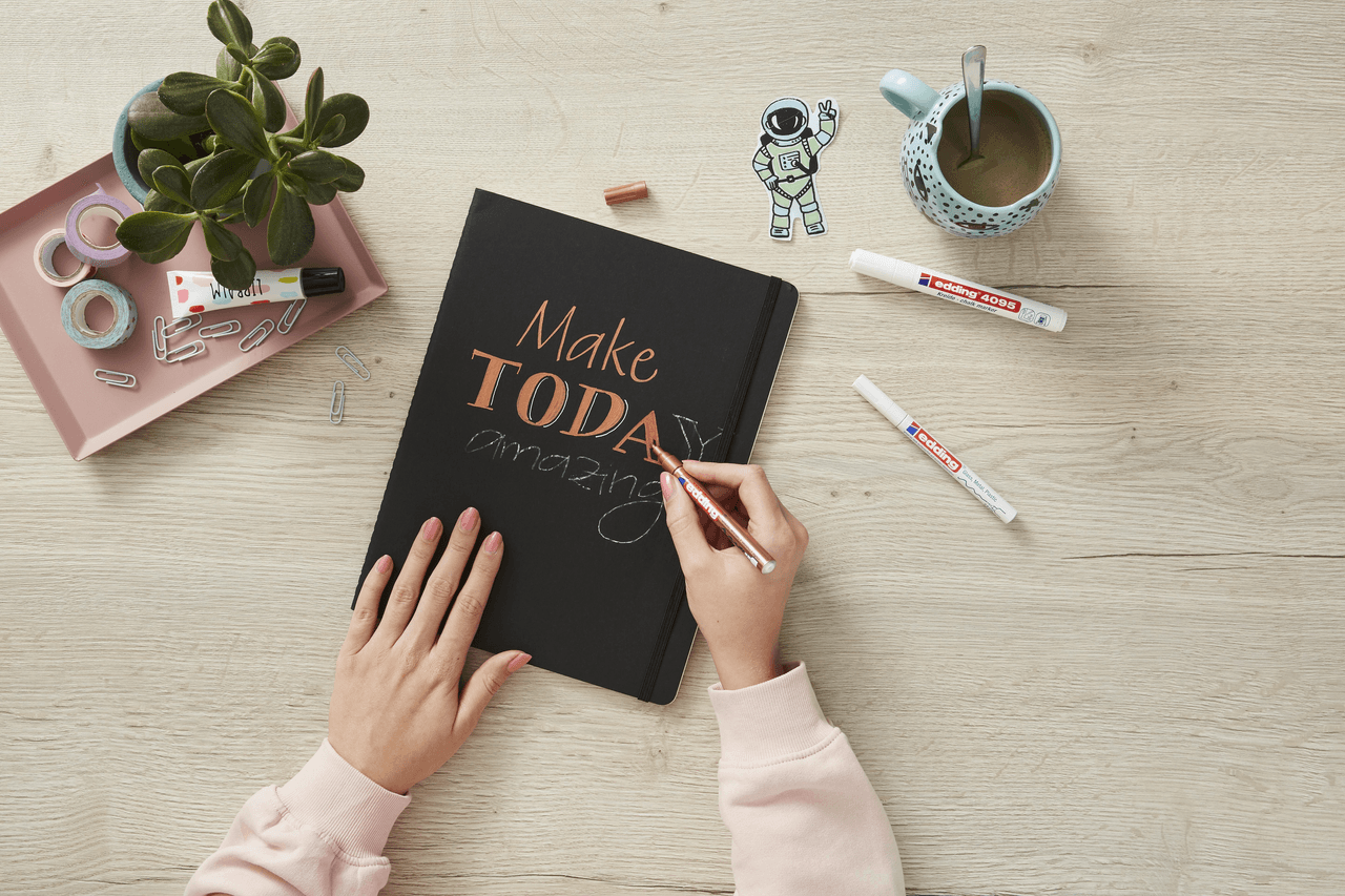 all-groups e-753_diy-diary-cover-decoration_step-05--1-